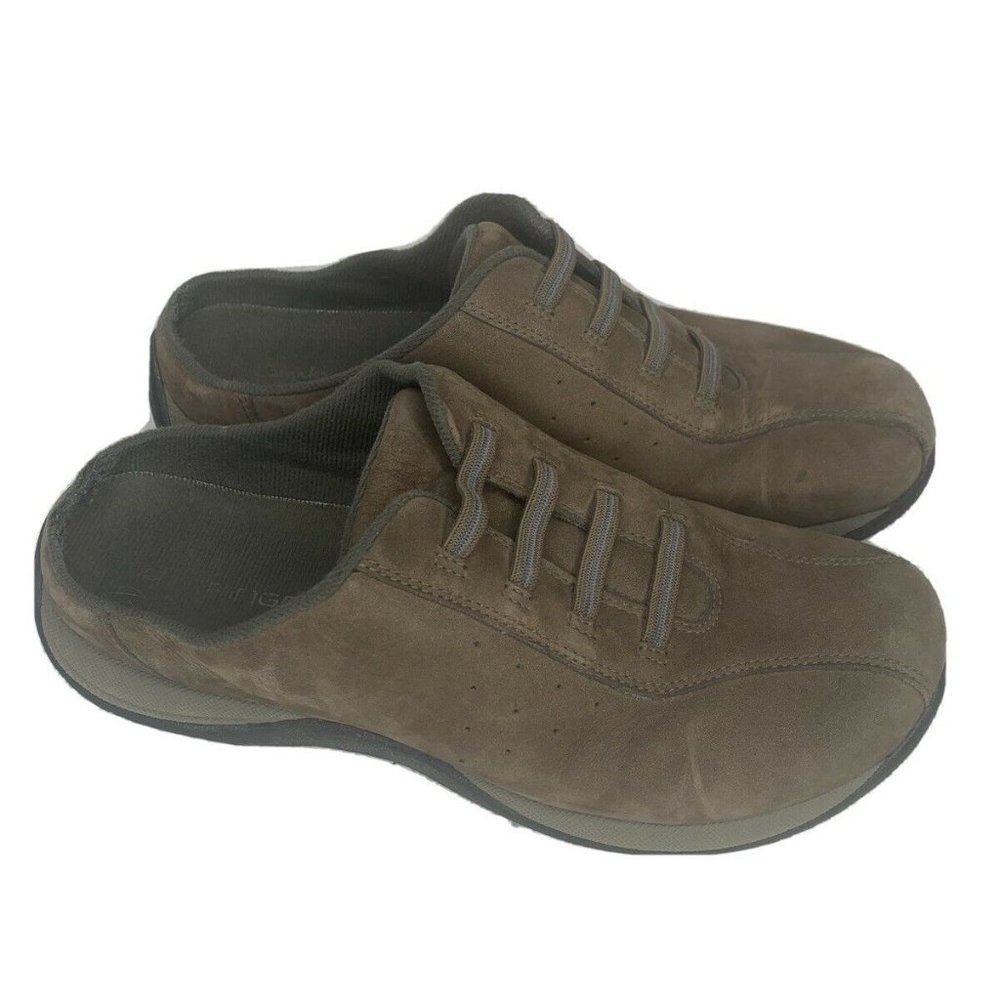 Clarks Springers Size 10 Slip on Brown Comfort